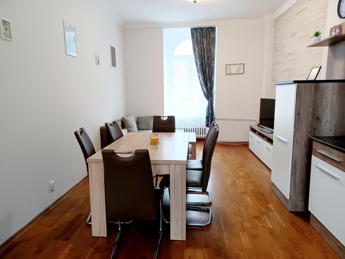 Apartment Hlavni Mariánské Lázně Екстериор снимка